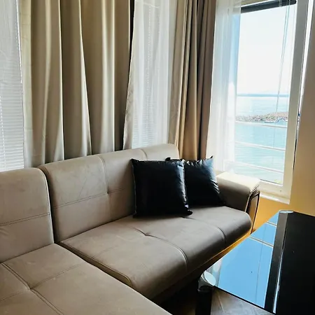 Blue Bay House 招待所
