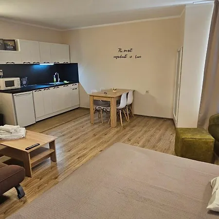 게스트하우스 Blue Bay House 네세부르