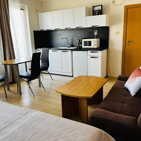 게스트하우스 Blue Bay House 네세부르