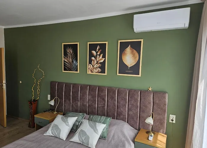 Къща за гости Blue Bay House Несебър